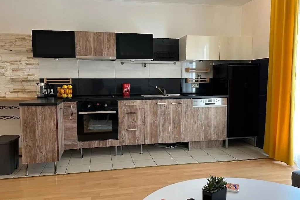 Modern Flat Incl Parking, Near Metro U1 Apartment Vienna