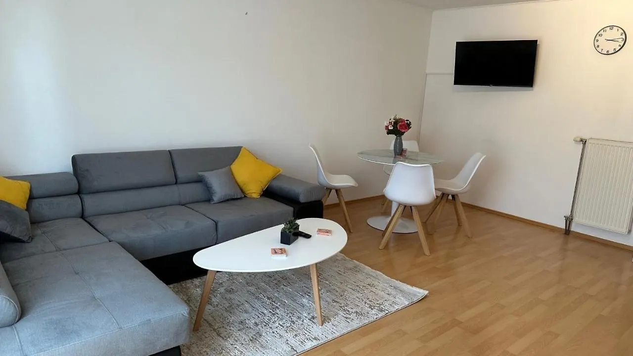 Modern Flat Incl Parking, Near Metro U1 Apartment Vienna Austria