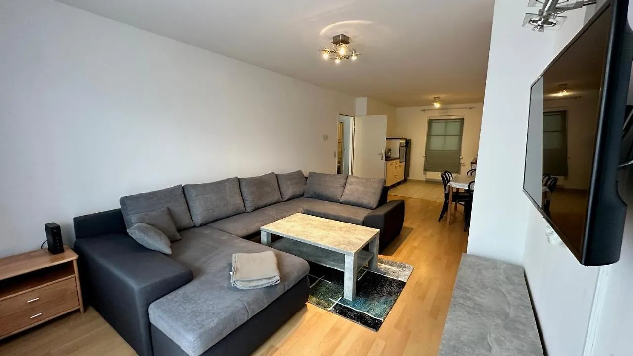 Modern Flat Incl Parking, Near Metro U1 Apartment Vienna Austria